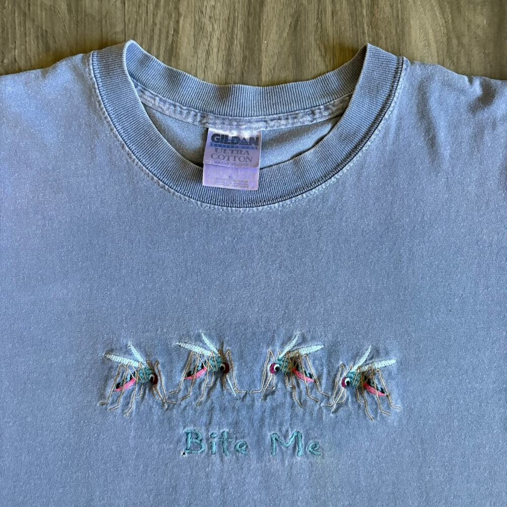 Vintage Mosquito Bite Me T-Shirt Men's Size XL Embroidered Overdyed Worn Purple